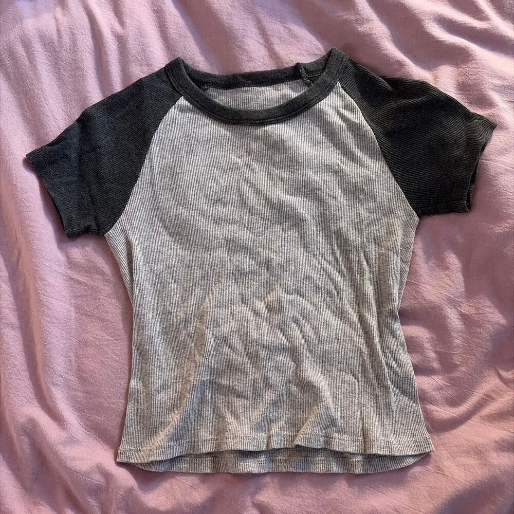 Brandy-melville Women's Grey T-shirt